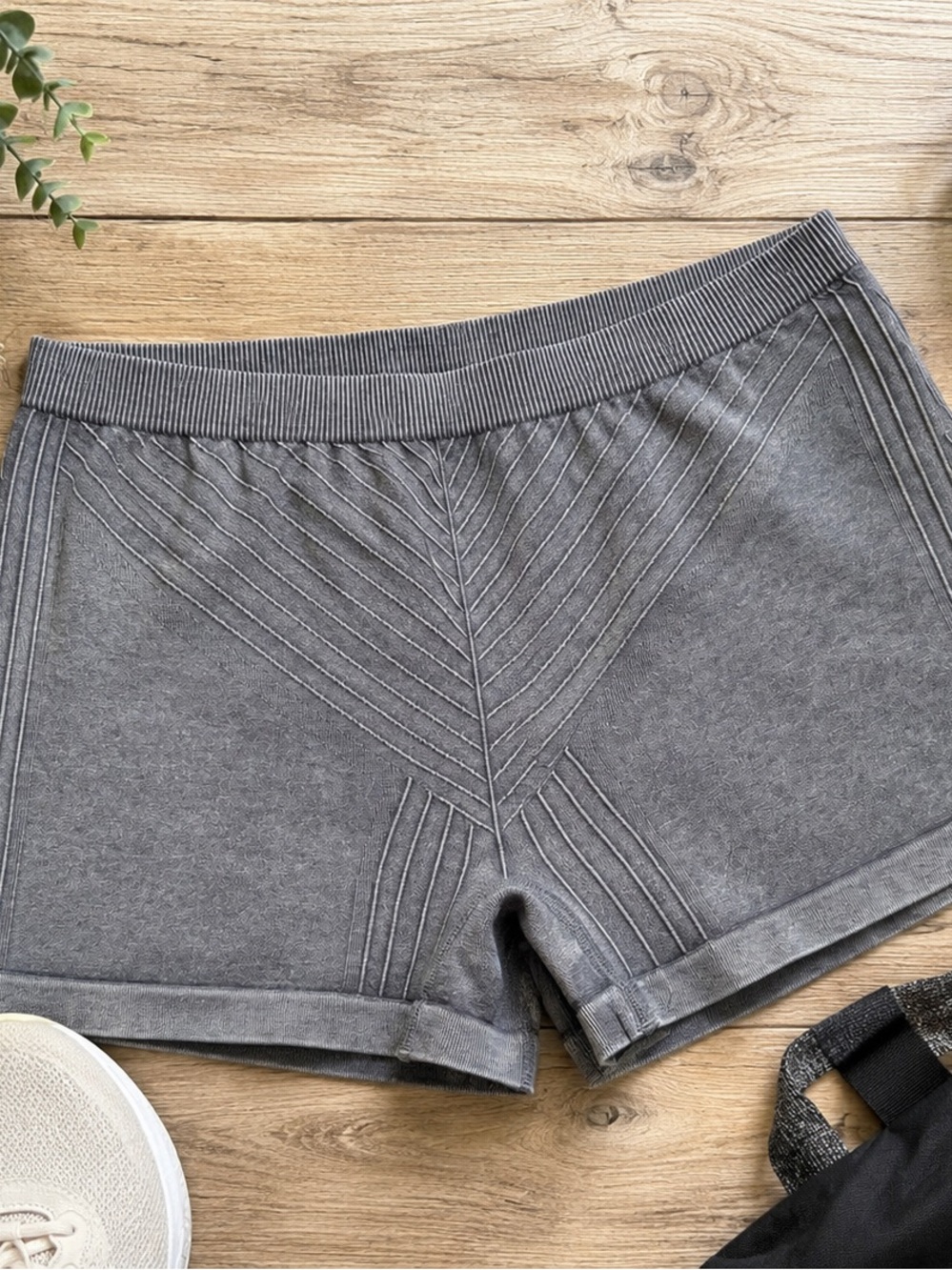 NWT NovaSport Gray Moto Seam Lounge Shorts L/XL
